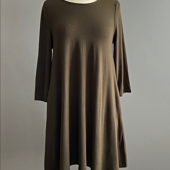 Women’s Olive Tunic Dress with Pockets! - Picture 3 of 3
